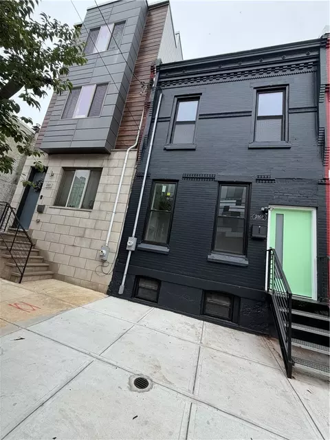 118 Kenric Ave, Donora, PA 15033