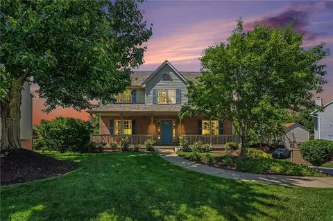 120 Bayberry Ln, Cranberry Township, PA 16066