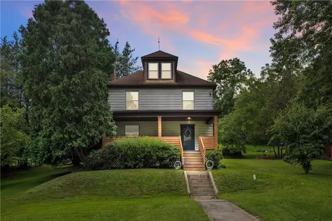 1262 Hancock Ave, Vandergrift, PA 15690