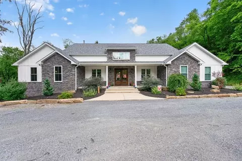 143 Church Hill Rd, Aliquippa, PA 15001