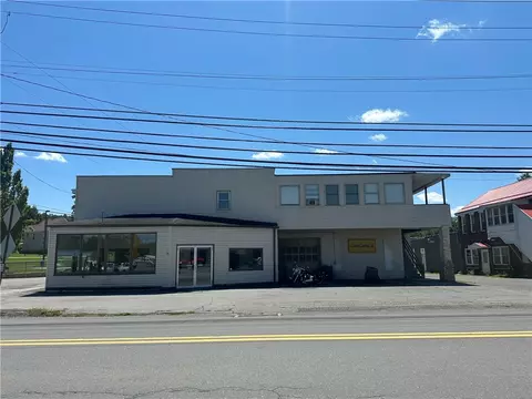 549 E Mahoning St, Punxsutawney, PA 15767