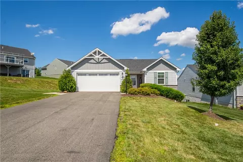589 Birch Dr, Houston, PA 15342