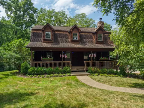 2978 Haberlein Rd, Gibsonia, PA 15044