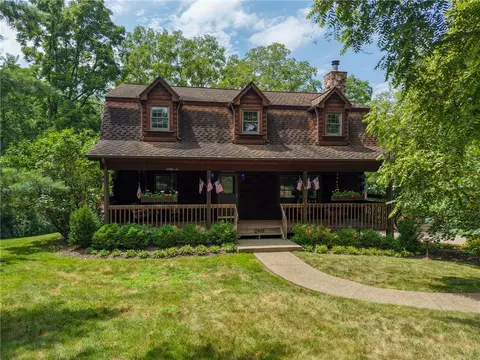 2978 Haberlein Rd, Gibsonia, PA 15044