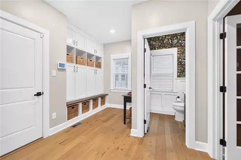 Entry Way - 321 Crest Ln, Mars, PA 16046 photo 4 of 5