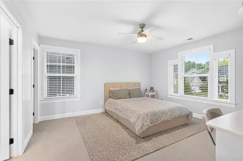 Bedroom - 321 Crest Ln, Mars, PA 16046 photo 6 of 8