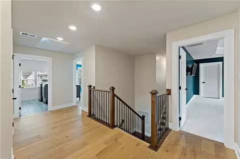 Entry Way - 321 Crest Ln, Mars, PA 16046 photo 5 of 5
