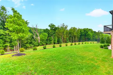 Exterior - 321 Crest Ln, Mars, PA 16046 photo 8 of 8