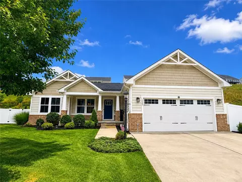 123 Pinevalley Dr, Pittsburgh, PA 15229