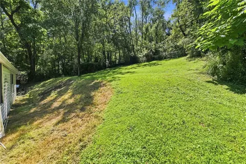 Exterior - 904 Old State Rd, Apollo, PA 15613 photo 5 of 9