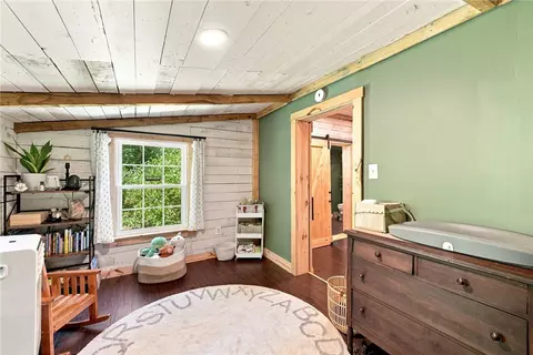 Entry Way - 904 Old State Rd, Apollo, PA 15613 photo 4 of 4
