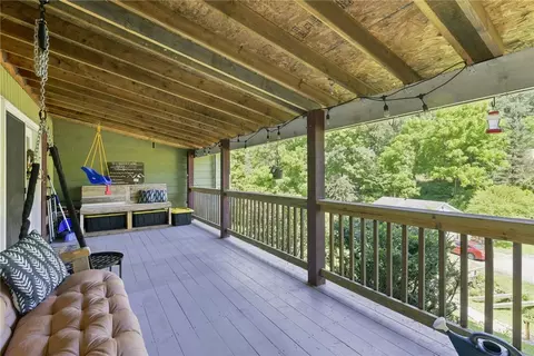 Exterior - 904 Old State Rd, Apollo, PA 15613 photo 2 of 9