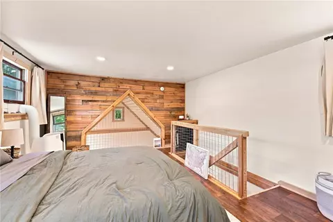 Bedroom - 904 Old State Rd, Apollo, PA 15613 photo 3 of 3