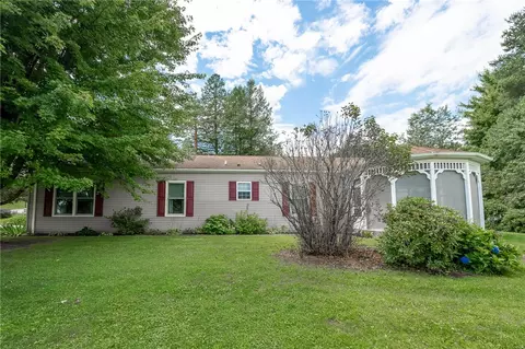 116 Mallet Hill Ct, Indiana, PA 15701