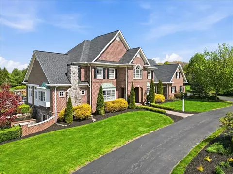 103 Destinaire, New Wilmington, PA 16142