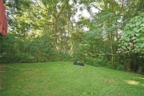 Exterior - 95 Long Dr, Pittsburgh, PA 15241 photo 8 of 11