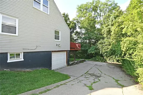 Exterior - 95 Long Dr, Pittsburgh, PA 15241 photo 7 of 11