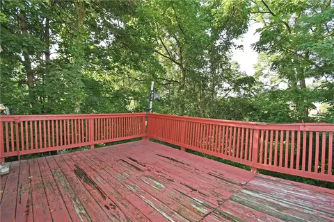 Exterior - 95 Long Dr, Pittsburgh, PA 15241 photo 5 of 11