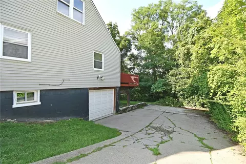 Exterior - 95 Long Dr, Pittsburgh, PA 15241 photo 7 of 11
