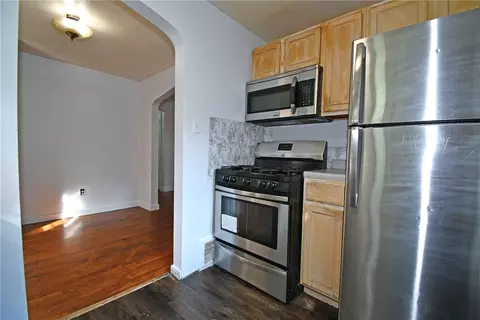 Kitchen - 95 Long Dr, Pittsburgh, PA 15241 photo 3 of 3