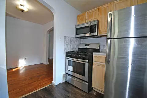 Kitchen - 95 Long Dr, Pittsburgh, PA 15241 photo 3 of 3