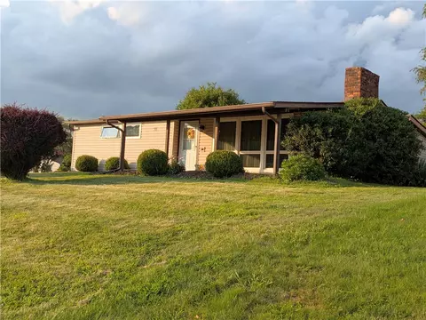 35 Janyce, Greensburg, PA 15601