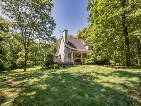 391 Glade Ml, Valencia, PA 16059