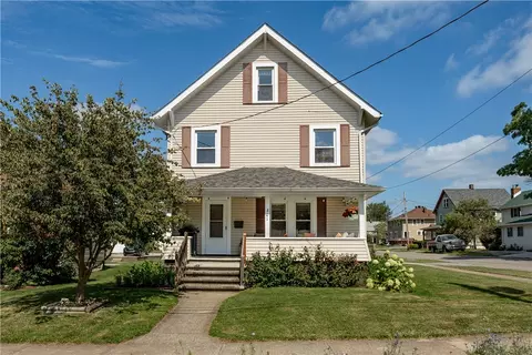 801 Stewart Ave, Grove City, PA 16127