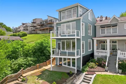 6 Holt St, Pittsburgh, PA 15203