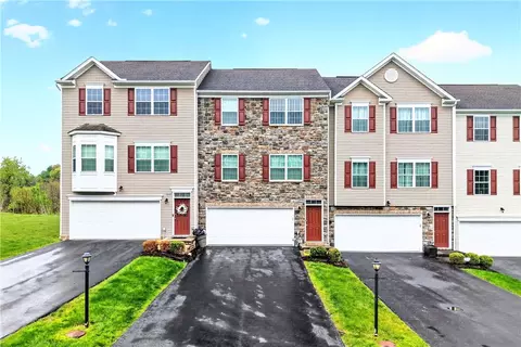 683 Freedom Dr, Carnegie, PA 15106