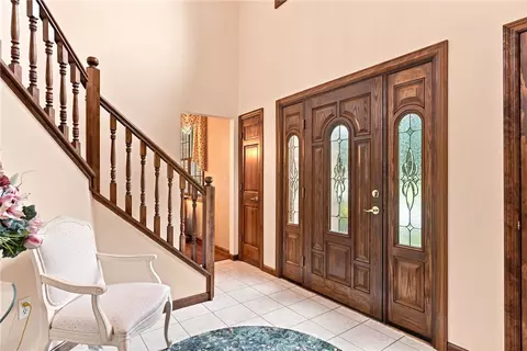 Entry Way - 9551 Downing Pl, Irwin, PA 15642 photo 3 of 4