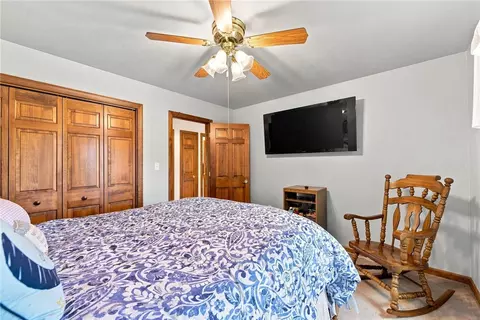 Bedroom - 9551 Downing Pl, Irwin, PA 15642 photo 2 of 6