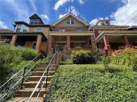 938 Greenfield Ave, Pittsburgh, PA 15217