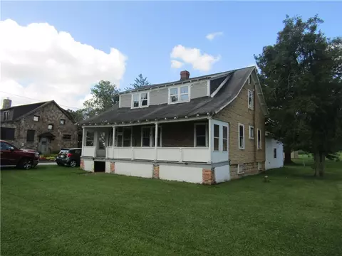 1861 N Center Ave, Somerset, PA 15501
