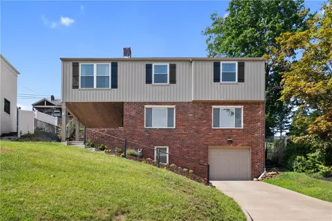 119 Columbia Dr, Pittsburgh, PA 15236