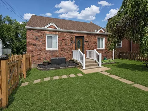 3618 Manuel St, Pittsburgh, PA 15214