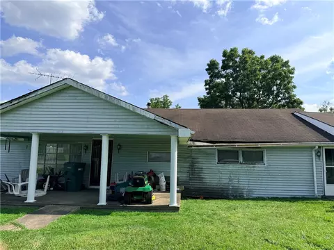 2203 Camden Ave, New Castle, PA 16101