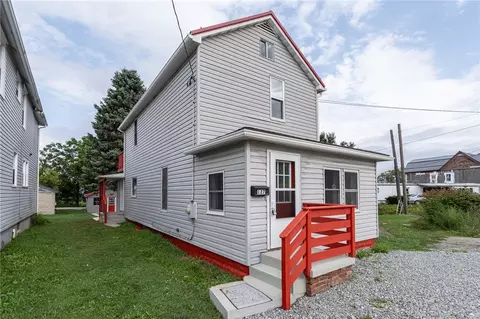 Exterior - 127 Braddock Rd, Mount Pleasant, PA 15666 photo 2 of 11