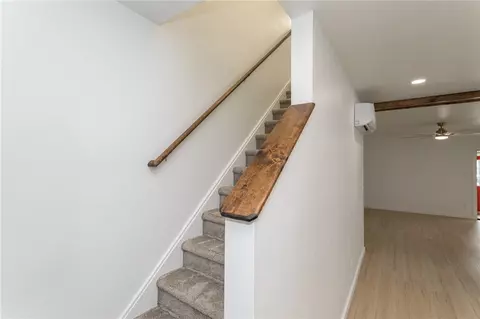 Entry Way - 127 Braddock Rd, Mount Pleasant, PA 15666 photo 4 of 6