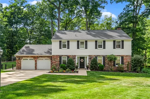 109 Lyndon Ln, Baden, PA 15005