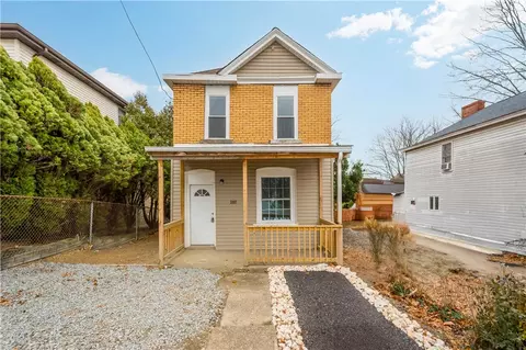 3907 Mcwhinney St, Homestead, PA 15120