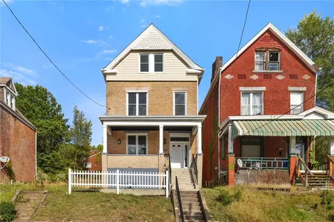 4821 Monongahela St, Pittsburgh, PA 15207