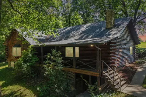 168 Airlane, Hookstown, PA 15050