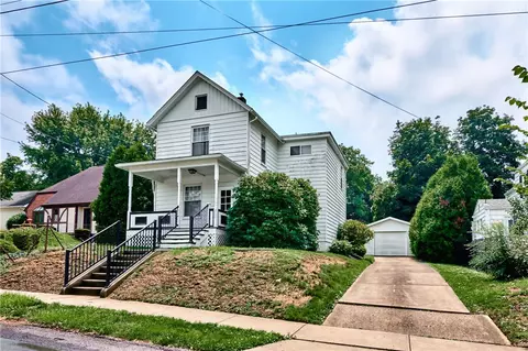 208 E Culvert St, Zelienople, PA 16063