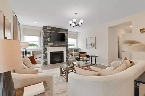 Living - 1625 Windsor Rd, Irwin, PA 15642 photo 1 of 1