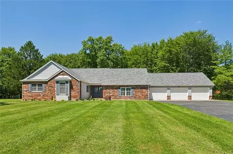 296 Crestview Rd, Slippery Rock, PA 16057