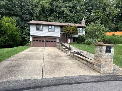 68 Kathleen Dr, Mckees Rocks, PA 15136