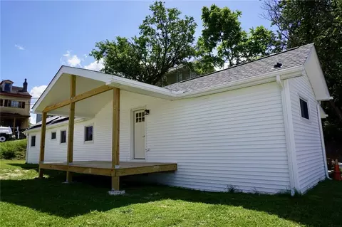 11 E Amanda Ave, Pittsburgh, PA 15210