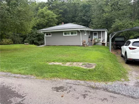 2301 Graceland Rd, New Castle, PA 16105