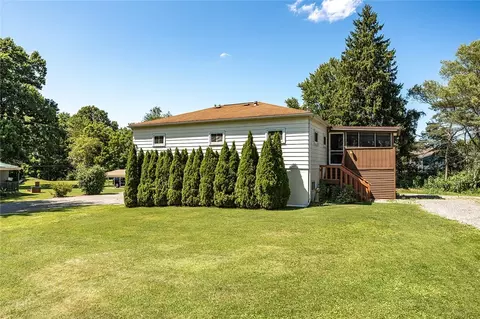 14 Dusty Ln, Grove City, PA 16127